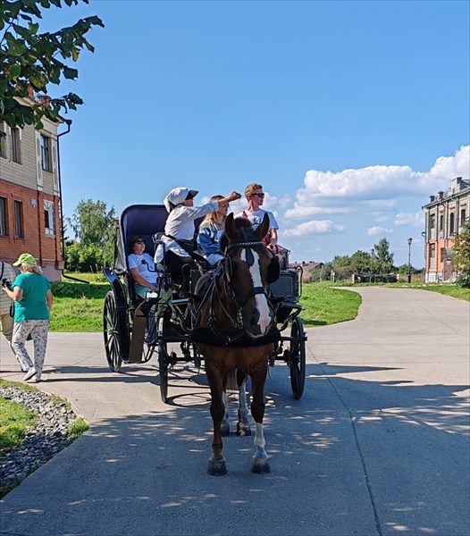 146-Рождественская площадь